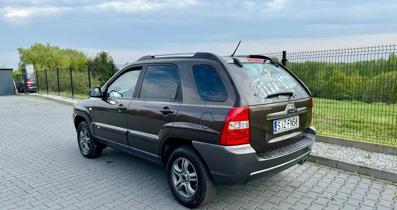 Kia Sportage cena 22900 przebieg: 223000, rok produkcji 2006 z Szczecinek małe 172